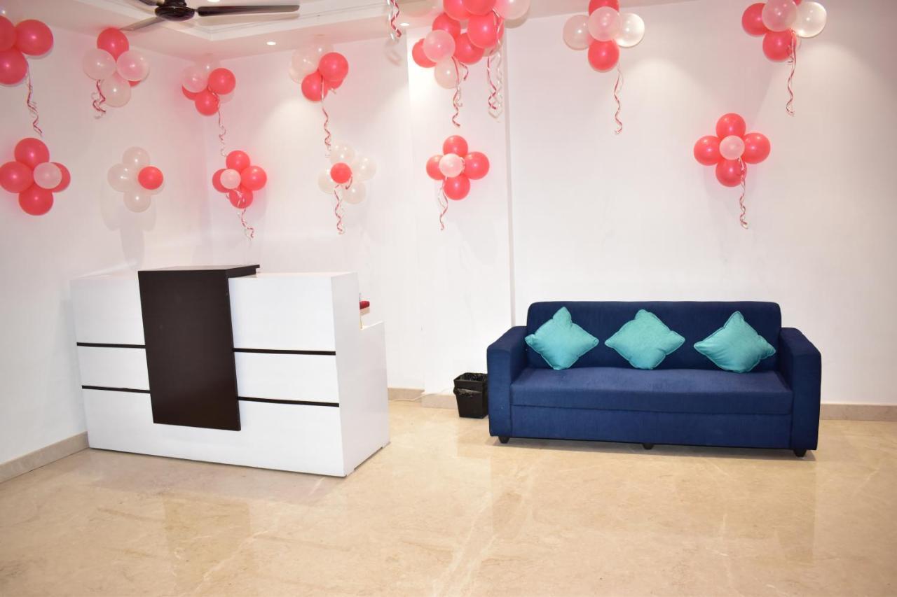Qotel Hotel Signature Bnb-Ashok Vihar New Delhi Exterior photo