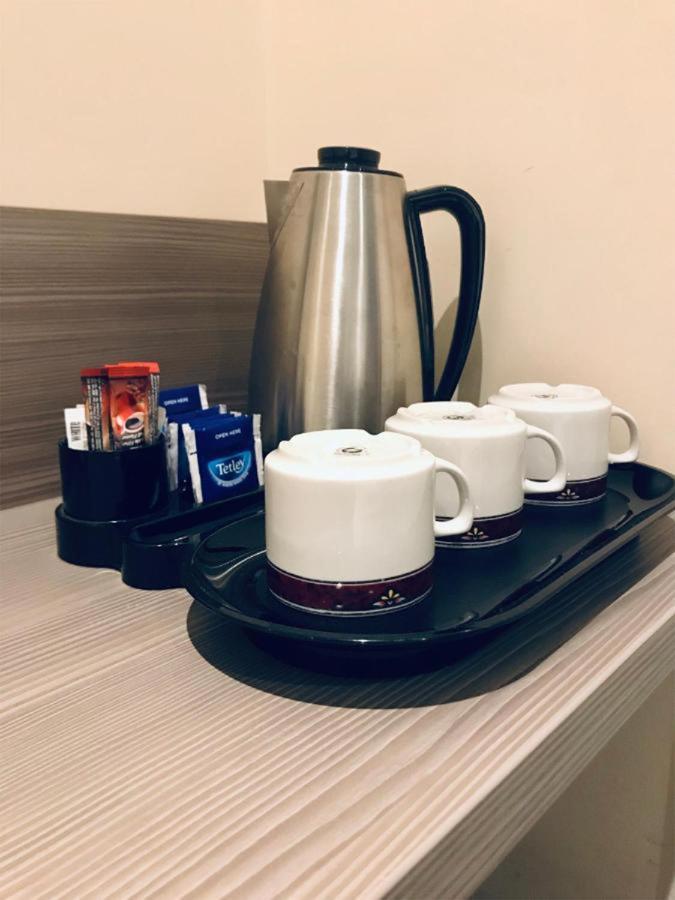 Qotel Hotel Signature Bnb-Ashok Vihar New Delhi Exterior photo