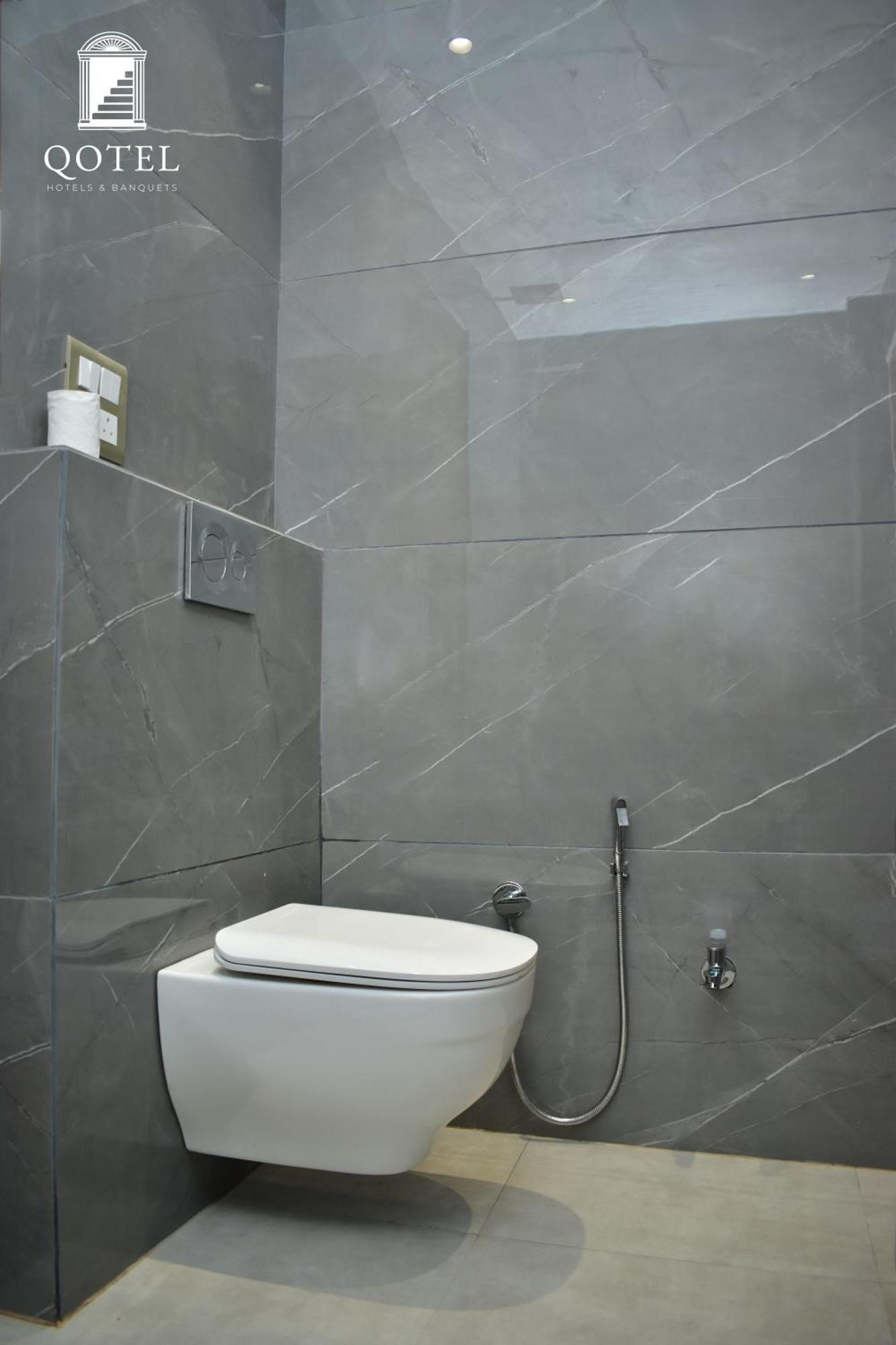 Qotel Hotel Signature Bnb-Ashok Vihar New Delhi Exterior photo